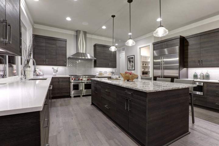 Custom design of functional and stylish kitchens